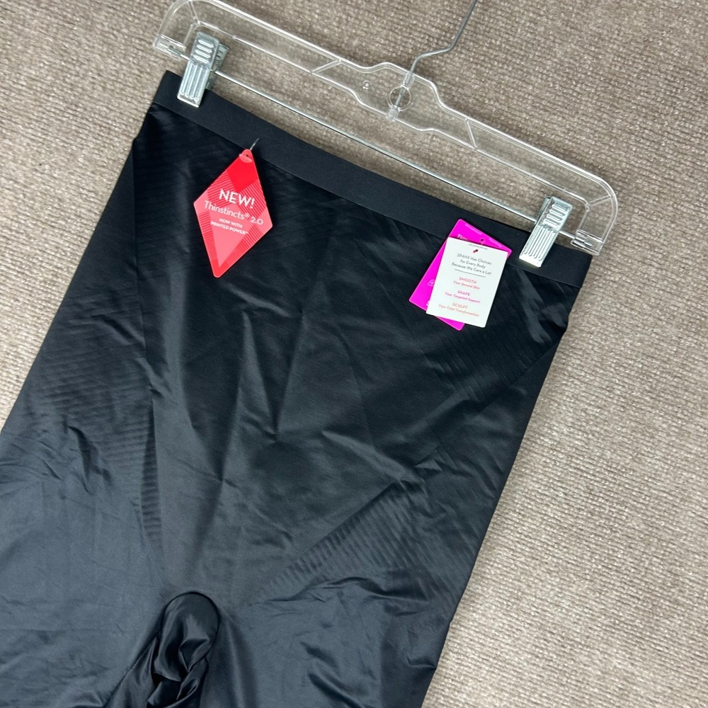 Spanx Thinstincts 2.0 Mid-Thigh Shorts Womens Large Black High-Waisted Shapewear